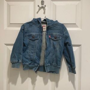 Levi jean jacket with hoodie. Light weight.